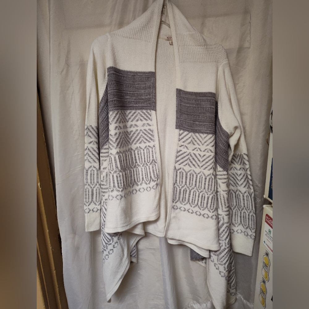 Merona cardigan, white and grey, XL but it seems to be oversized